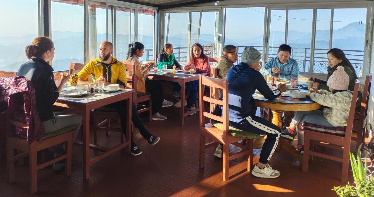 Hotel High Ground Inn Sarangkot Pokhara Eksteriør bilde