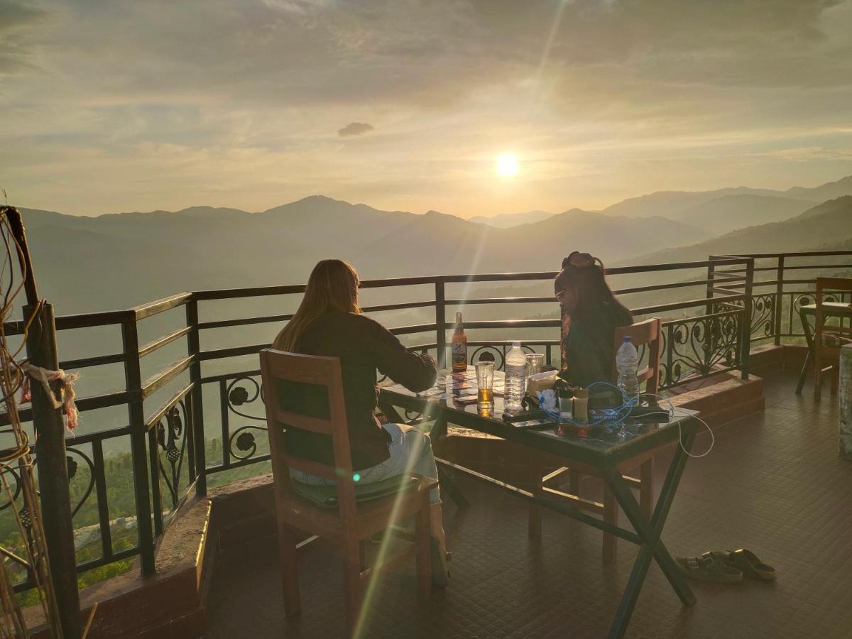Hotel High Ground Inn Sarangkot Pokhara Eksteriør bilde