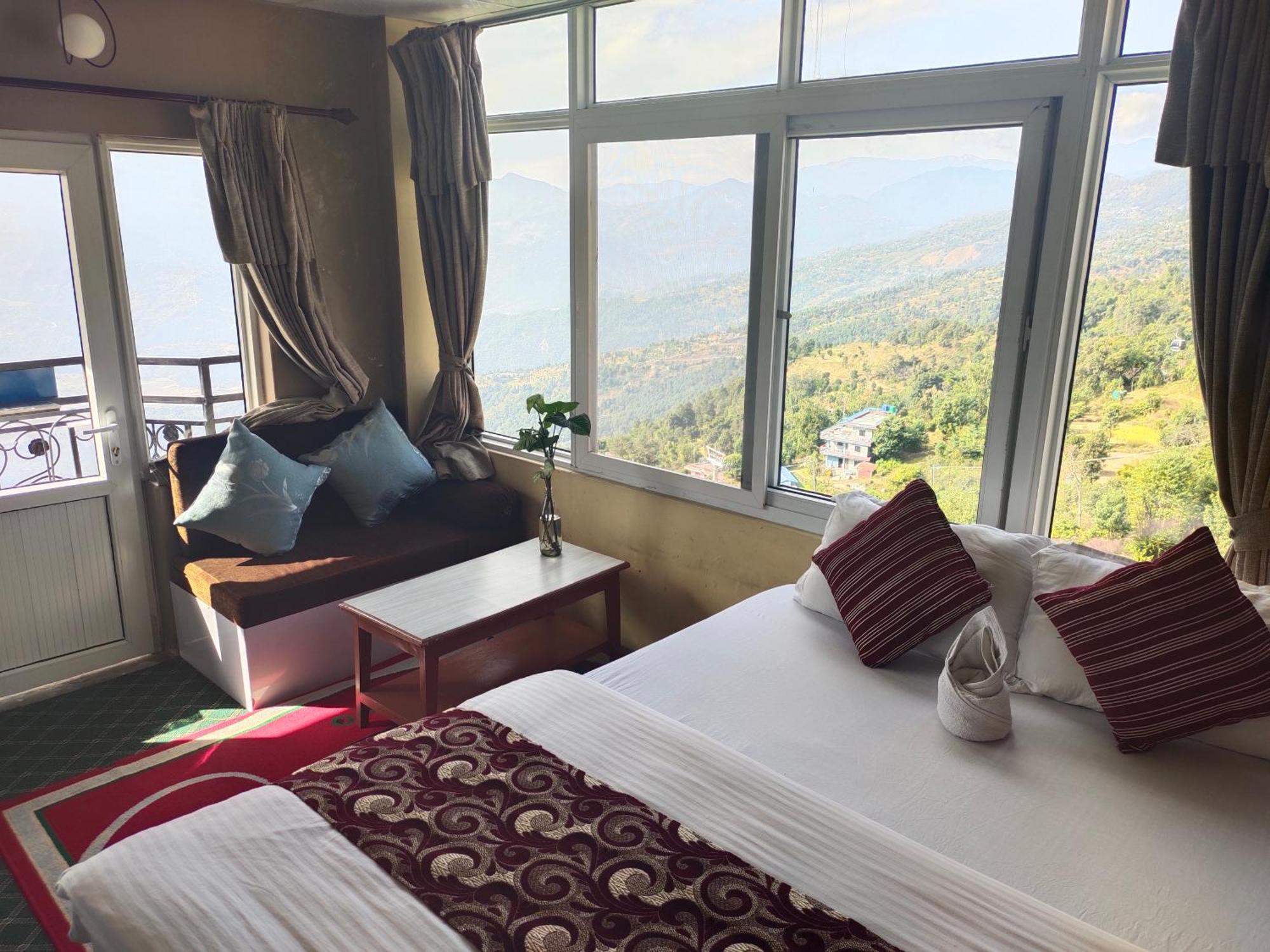 Hotel High Ground Inn Sarangkot Pokhara Eksteriør bilde