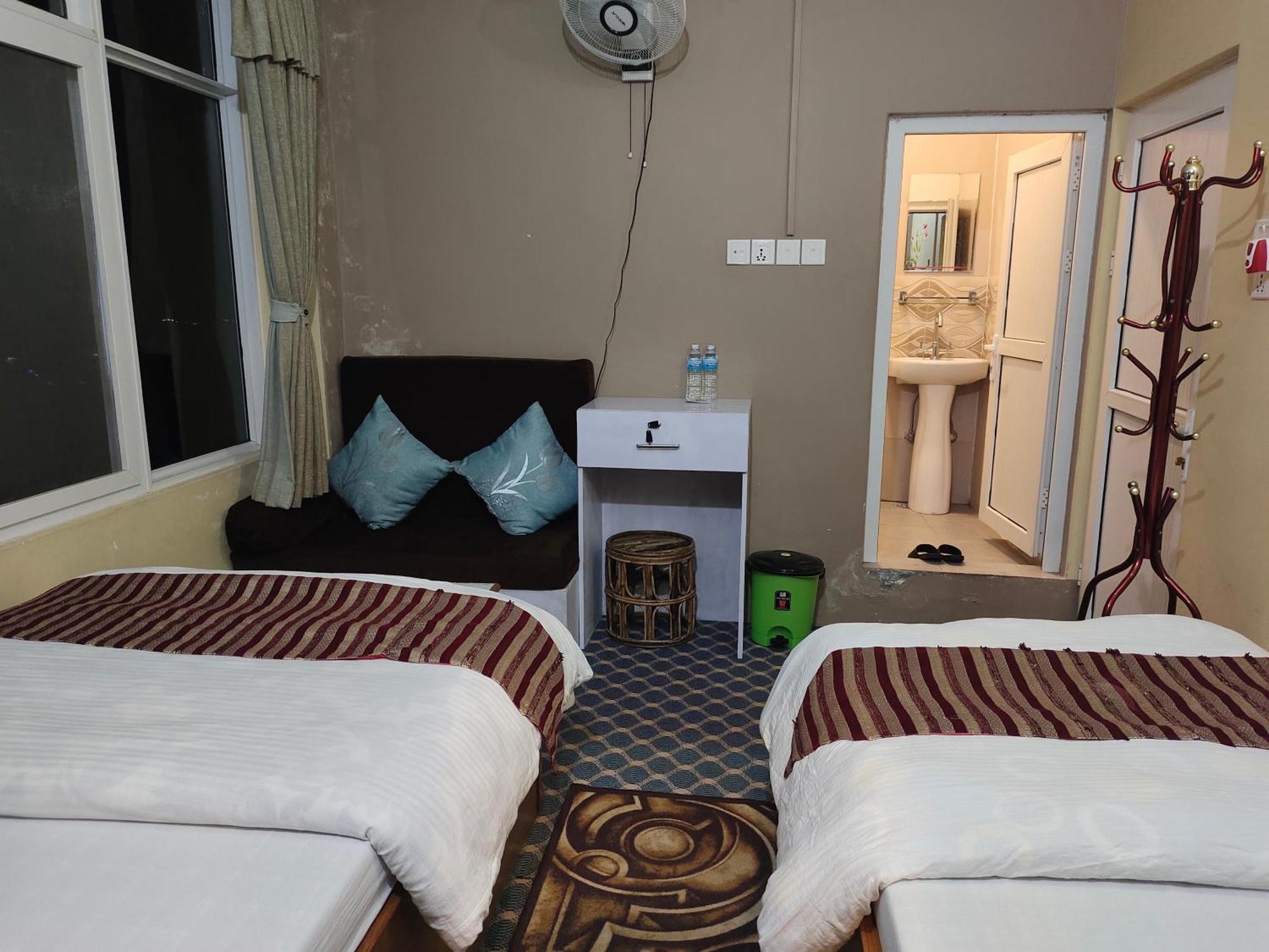 Hotel High Ground Inn Sarangkot Pokhara Rom bilde
